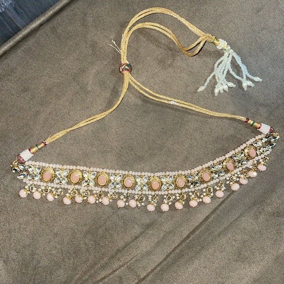 Kundan peach color choker - Picture 1 of 7